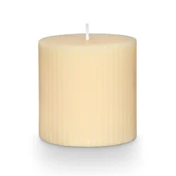 Isla Lily Small Fragranced Pillar Candle